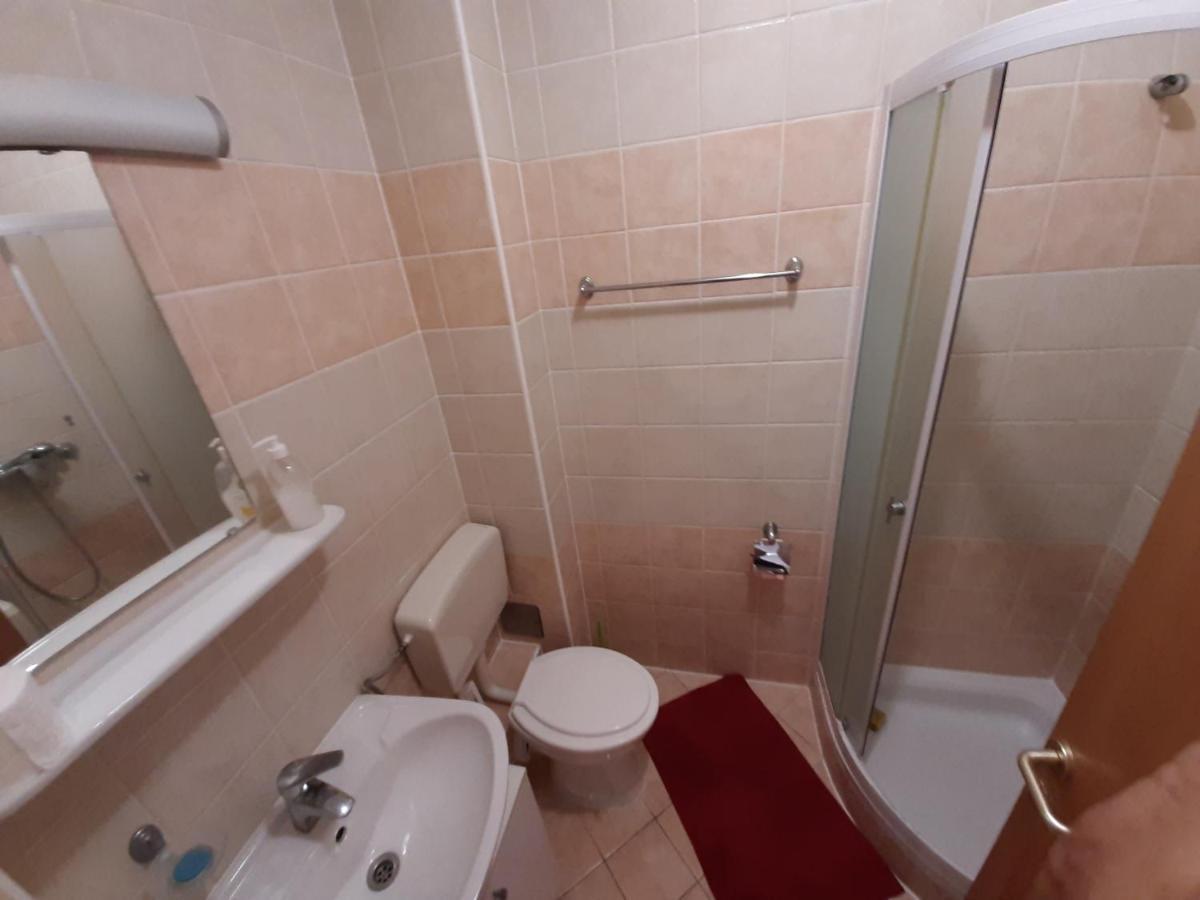 Apartments Puky Dreams โนวาลยา ภายนอก รูปภาพ