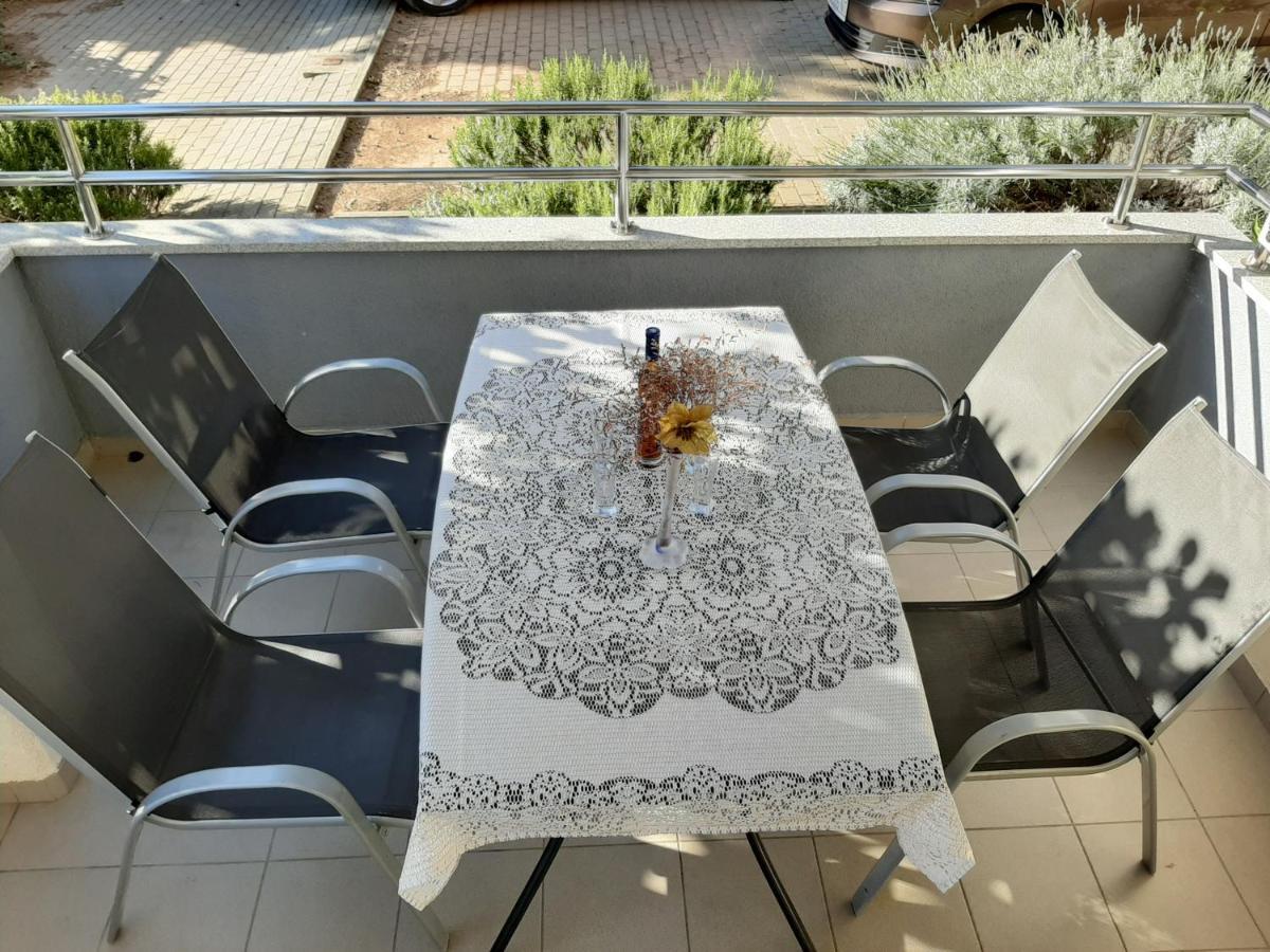 Apartments Puky Dreams โนวาลยา ภายนอก รูปภาพ