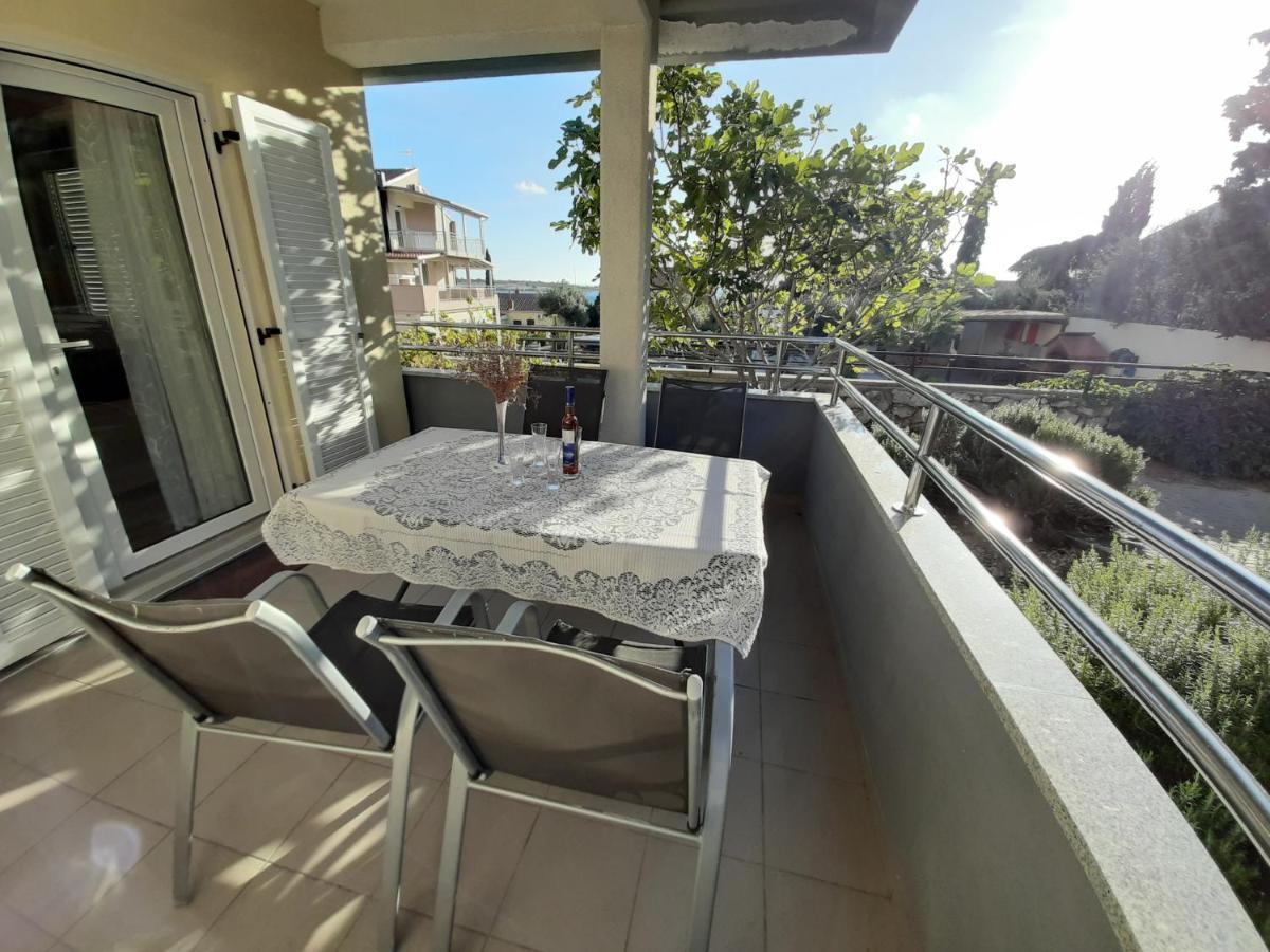 Apartments Puky Dreams โนวาลยา ภายนอก รูปภาพ